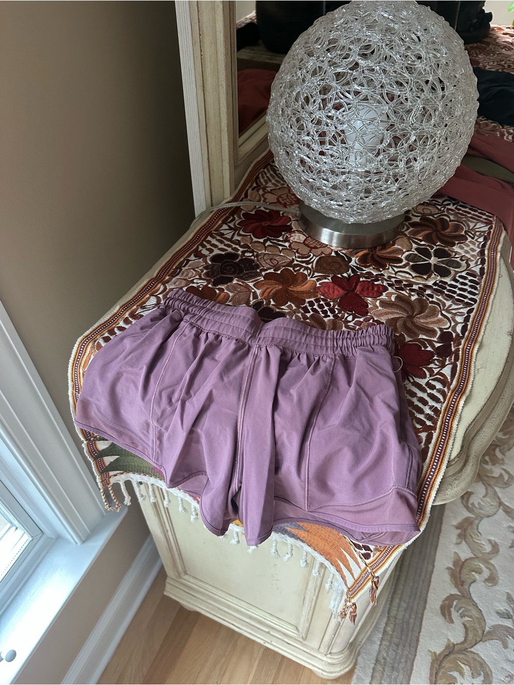 Lululemon Shorts Lilac Purple Size 6 Tall